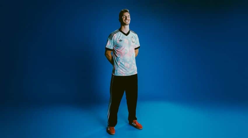 Áo đấu mới của 'Quỷ Đỏ' Bỉ: Tôn vinh siêu thực và gợi mở cơ hội cá cược