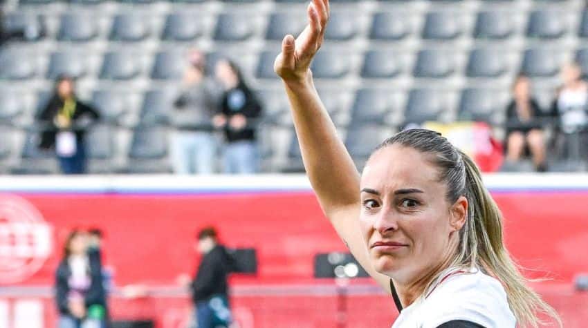 Tessa Wullaert nhận Golden Shoe thứ 6 trước giờ khai mạc Bỉ gặp Luxembourg